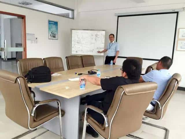 �_������׃�l�Չ��C(j��)��(ji��)�܃�(y��u)�c(di��n)