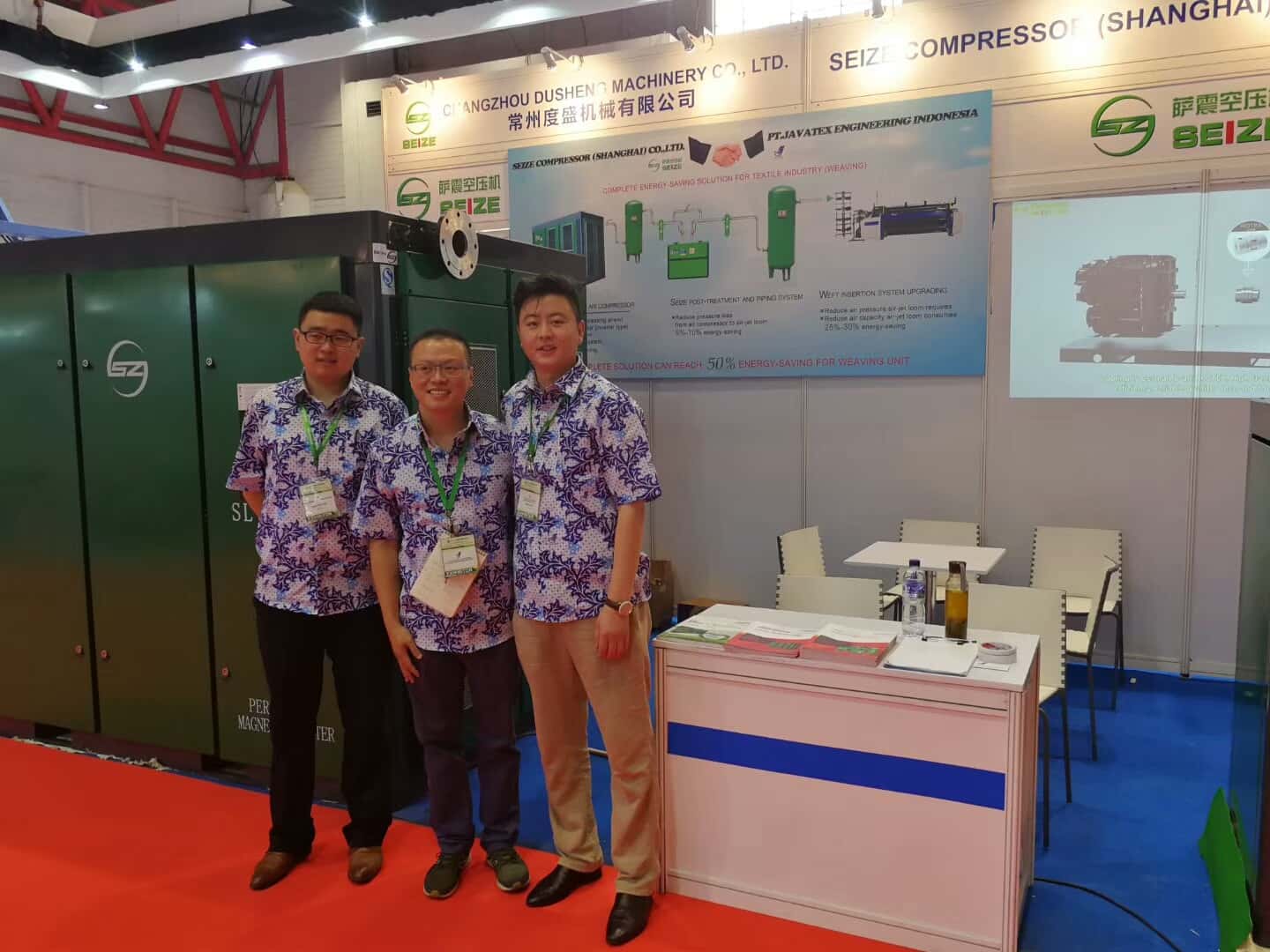 ����׃�l�Չ��C